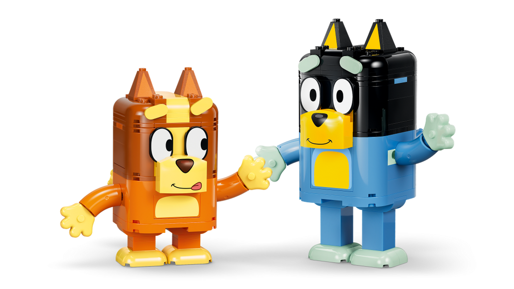 LEGO Bluey Brick-Built Bluey Family | 11217