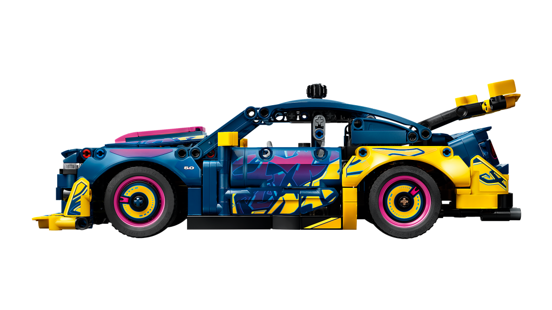 LEGO Technic Custom Garage Ford Mustang GT Car | 42236