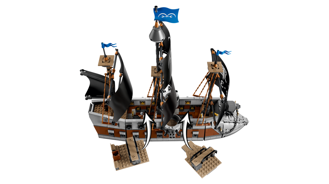 LEGO One Piece Garp's Marine Battleship | 75646