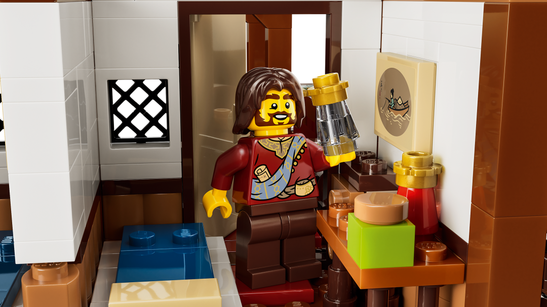 LEGO Iconic Ancient Moon-Gazing Inn | 80121