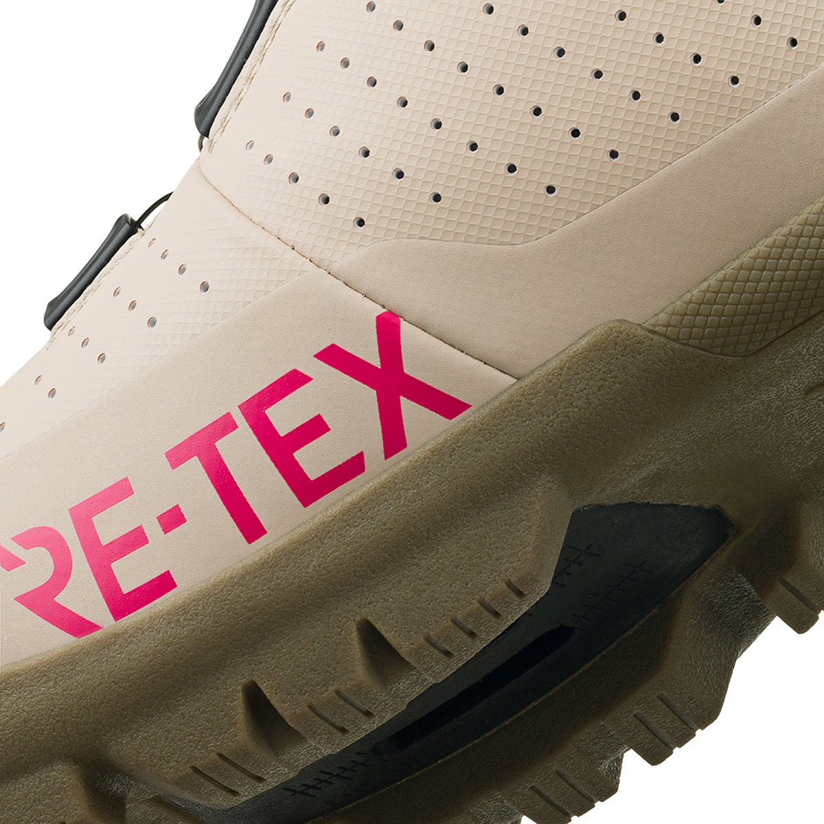 Fizik Terra Artica X5 GORE-TEX Winter Off Road Cycling Boots - Sand | Cycling Performance