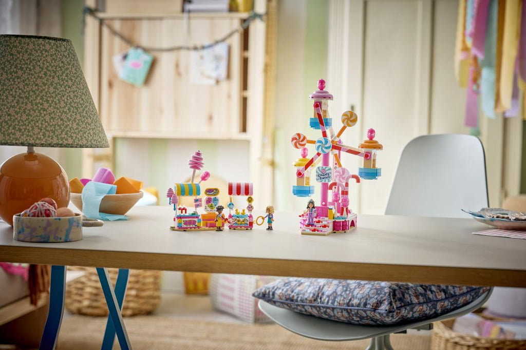 LEGO Friends Candy & Cupcake Ferris Wheel | 42700