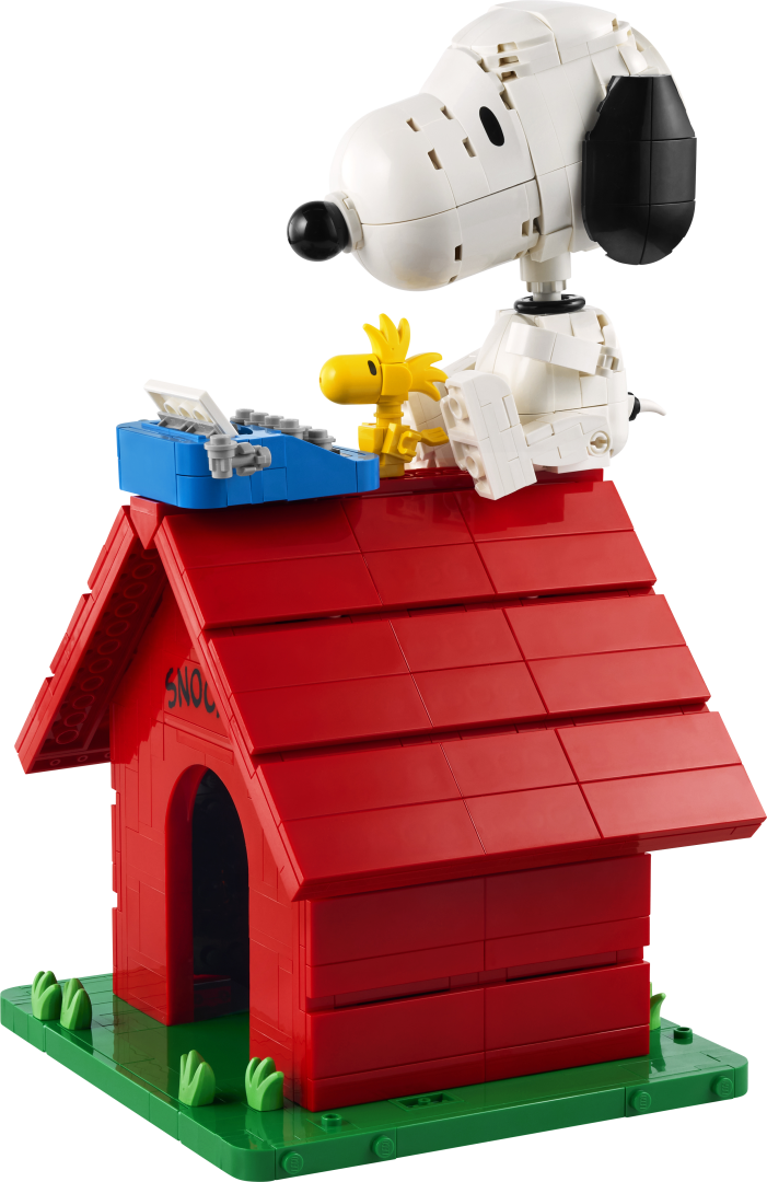 LEGO Ideas Peanuts: Snoopy's Doghouse | 21368