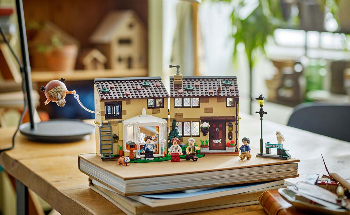 LEGO Harry Potter Privet Drive: Aunt Marge's Visit | 76451