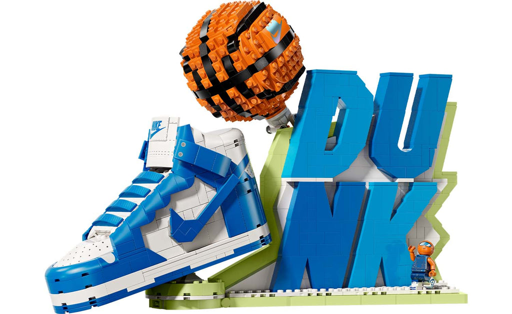 LEGO Iconic Nike Dunk | 43008