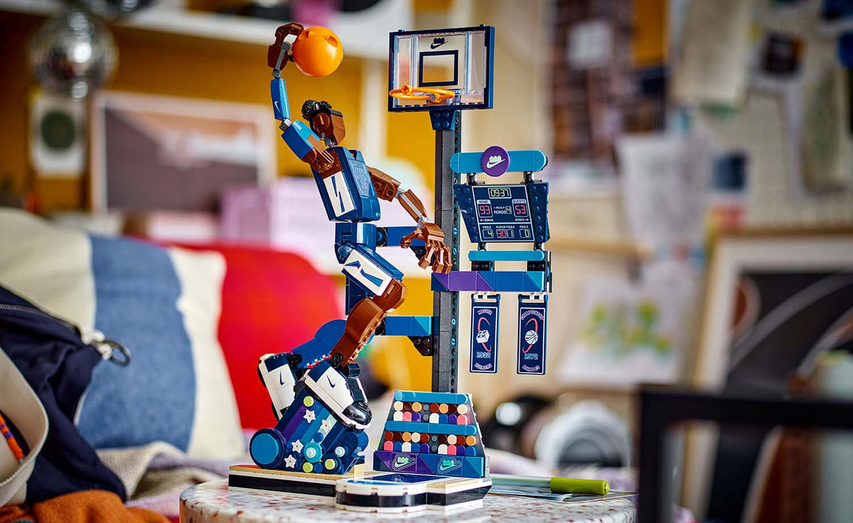 LEGO Iconic Nike Slam Dunk | 43010