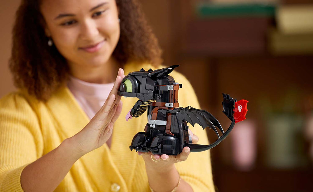 LEGO Icons How to Train Your Dragon: Toothless | 10375