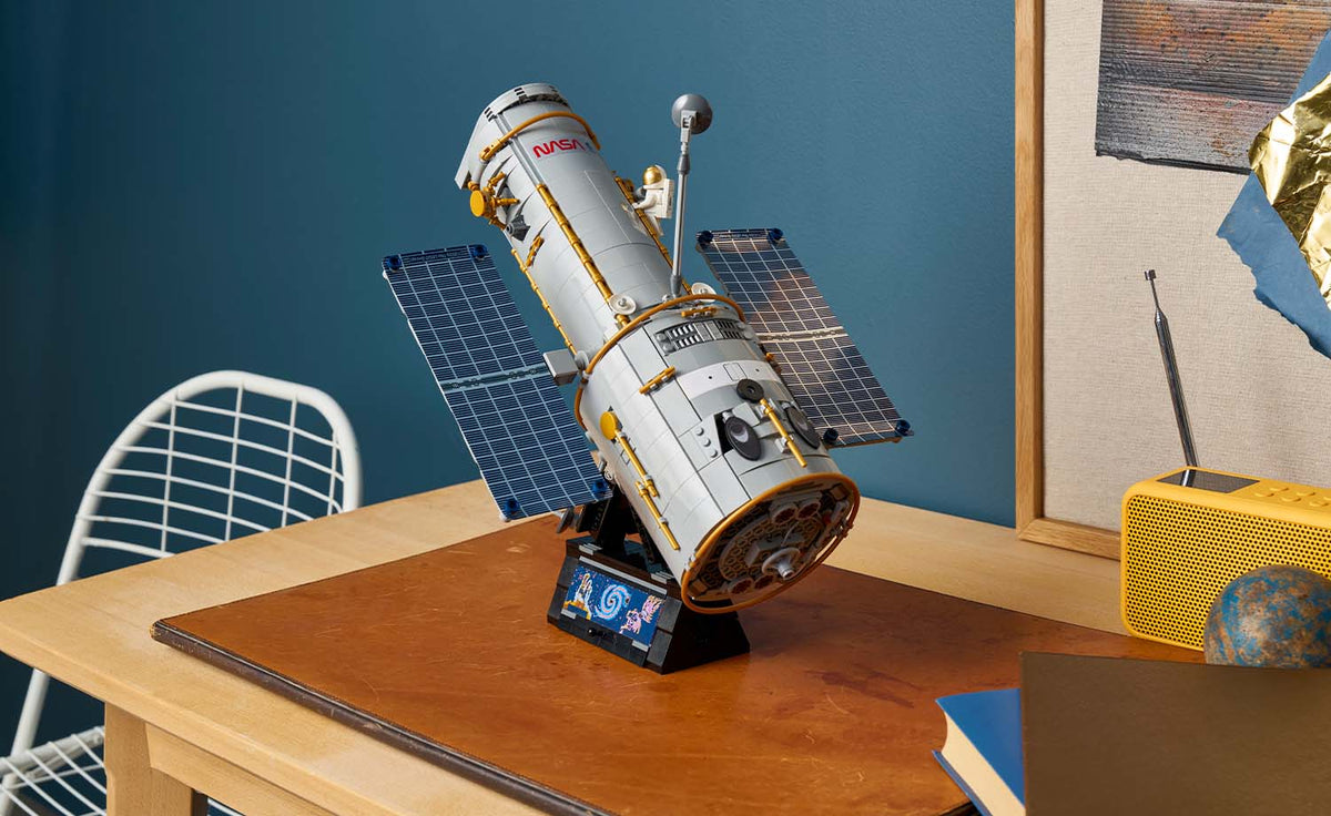 LEGO Icons Hubble Space Telescope | 11382