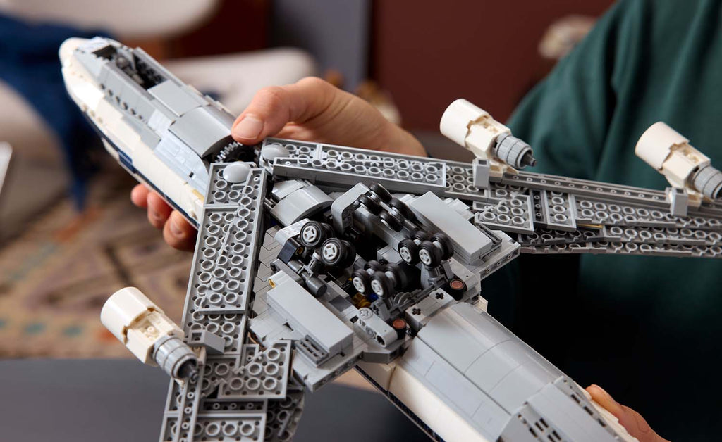 LEGO Icons Shuttle Carrier Aircraft | 10360