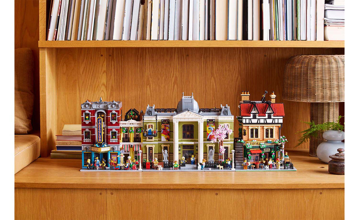 LEGO Icons Tudor Corner | 10350