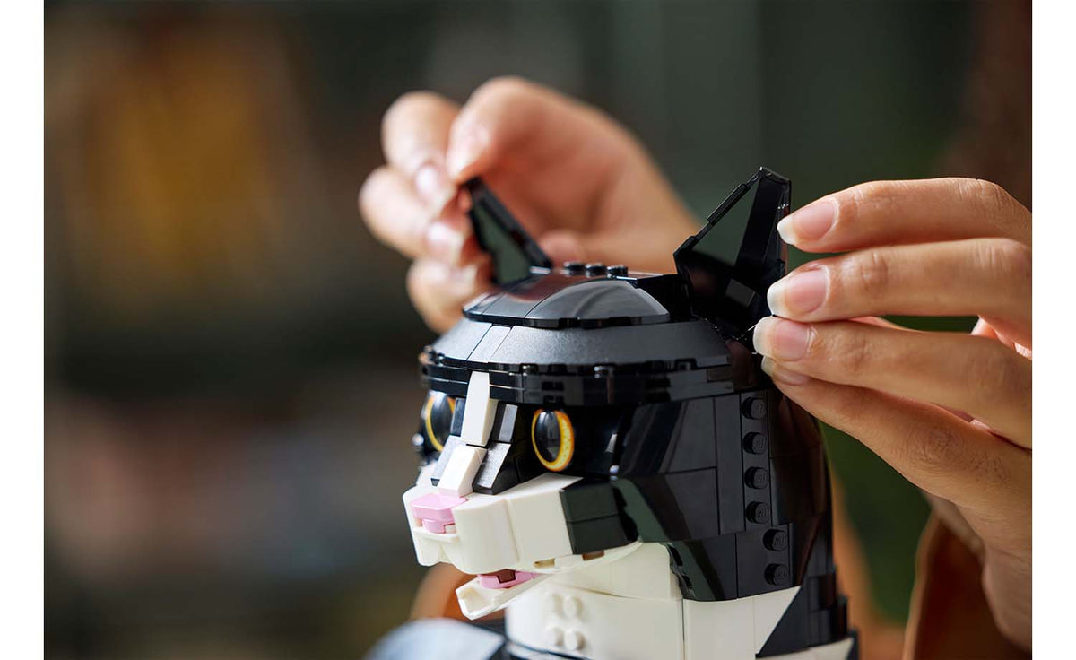 LEGO Ideas Tuxedo Cat | 21349